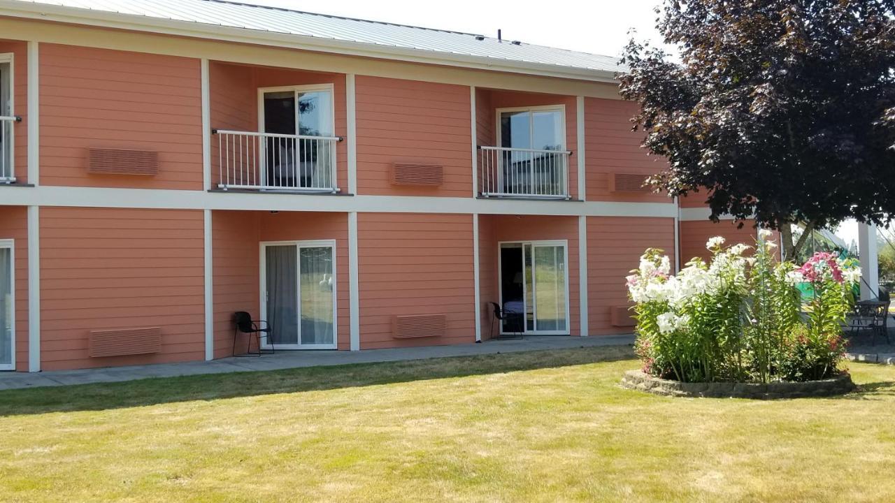 Dew Drop Inn Forks Exterior photo